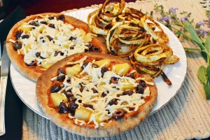 Hawaiian Pita Pizza with Crisp Onion Rings